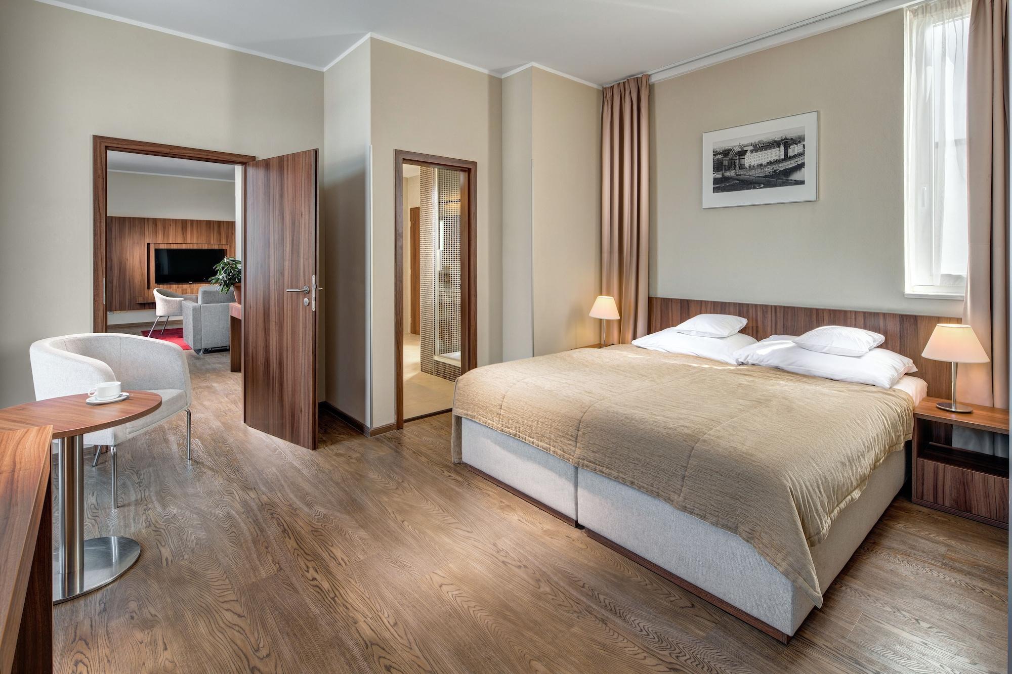 Clarion Old Town Hotel 4*